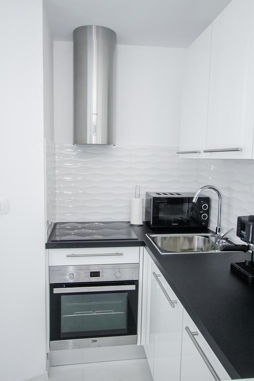 Luxury Studio Apartment White Sensation فوديس المظهر الخارجي الصورة